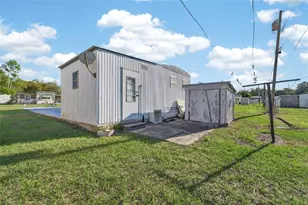 39136 Flora Ave, Zephyrhills, FL 33542 - Photo 31