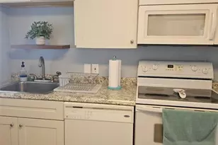 373 Majesty Dr, Clearwater, FL 33761 - Photo 5