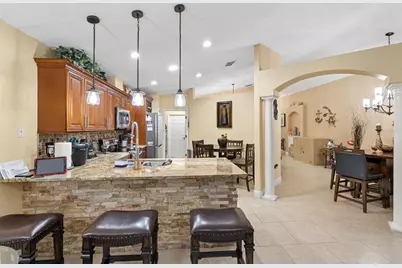 10407 N Woodmere Road, Tampa, FL 33617 - Photo 21