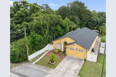 10407 N Woodmere Road, Tampa, FL 33617 - Photo 5