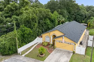 10407 N Woodmere Rd, Tampa, FL 33617 - Photo 5