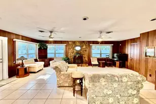 9970 54th Ave N, Saint Petersburg, FL 33708 - Photo 11