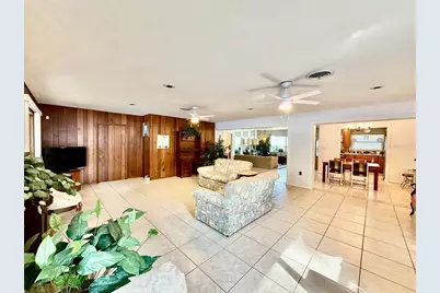 9970 54th Avenue N, Saint Petersburg, FL 33708 - Photo 9