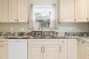 903 Cara Dr, Largo, FL 33771 - Photo 19