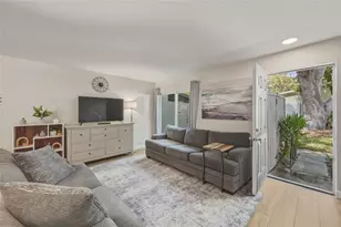 7912 Cedar Dr, Temple Terrace, FL 33637 - Photo 11