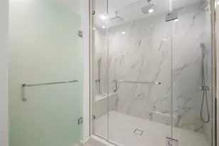 400 Central Ave, Saint Petersburg, FL 33701 - Photo 23