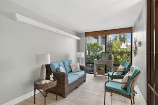 300 Woodette Dr, Dunedin, FL 34698 - Photo 3