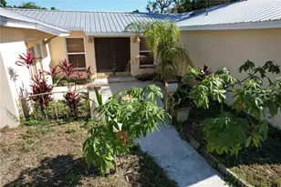 914 Homewood Dr, Brandon, FL 33511 - Photo 3