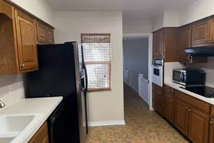 914 Homewood Dr, Brandon, FL 33511 - Photo 13