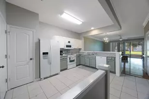 2733 Conch Hollow Dr, Brandon, FL 33511 - Photo 5