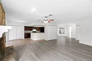 727 Isleton Dr, Brandon, FL 33511 - Photo 11