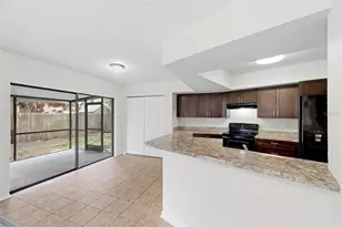 727 Isleton Dr, Brandon, FL 33511 - Photo 13