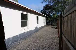 3209 E Frierson Ave, Tampa, FL 33610 - Photo 13