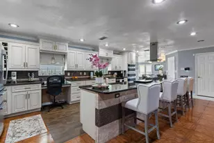 14865 Wildwood Dr, Largo, FL 33774 - Photo 7