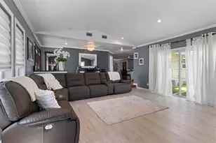 14865 Wildwood Dr, Largo, FL 33774 - Photo 11