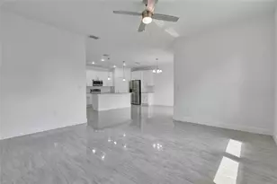 113 W Redding St, Davenport, FL 33837 - Photo 9