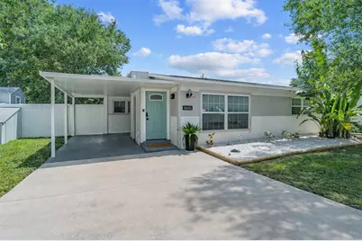 6841 13th Street N, Saint Petersburg, FL 33702 - Photo 1