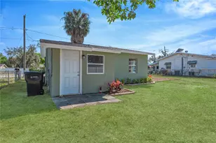 11118 Happy Acres Ln, Riverview, FL 33578 - Photo 23