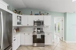 2287 Carolyn Dr, Dunedin, FL 34698 - Photo 7
