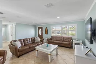2287 Carolyn Dr, Dunedin, FL 34698 - Photo 3