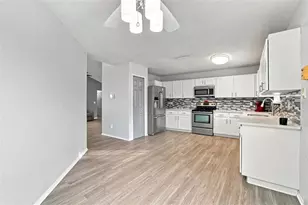 7123 Silvermill Dr, Tampa, FL 33635 - Photo 29