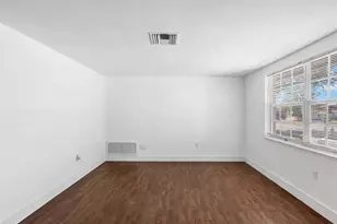 9430 Glen Moor Ln, Port Richey, FL 34668 - Photo 9