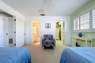 7711 Bayshore Dr, Treasure Island, FL 33706 - Photo 23