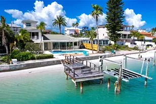 7711 Bayshore Dr, Treasure Island, FL 33706 - Photo 3