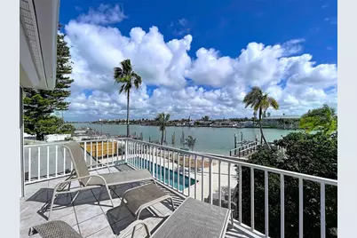 7711 Bayshore Drive, Treasure Island, FL 33706 - Photo 33