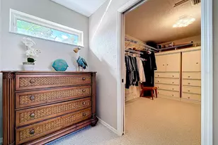 7711 Bayshore Dr, Treasure Island, FL 33706 - Photo 19