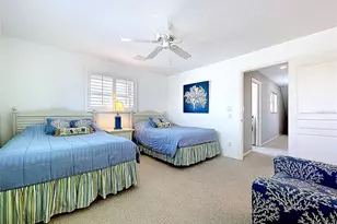 7711 Bayshore Dr, Treasure Island, FL 33706 - Photo 21