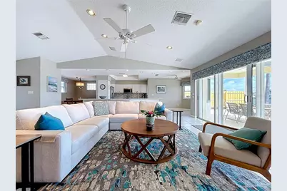 7711 Bayshore Drive, Treasure Island, FL 33706 - Photo 7
