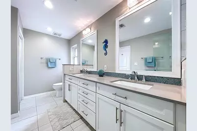 7711 Bayshore Drive, Treasure Island, FL 33706 - Photo 29