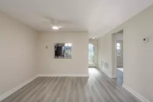 4229 Stratford Dr, New Port Richey, FL 34652 - Photo 9