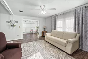36701 Grace Ave, Zephyrhills, FL 33542 - Photo 13