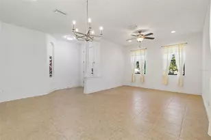 1214 Florablu Dr, Seffner, FL 33584 - Photo 11