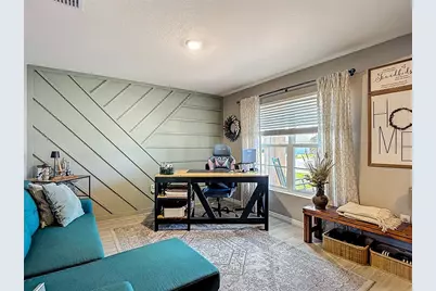 38287 Sonnet Landing Avenue, Zephyrhills, FL 33540 - Photo 9