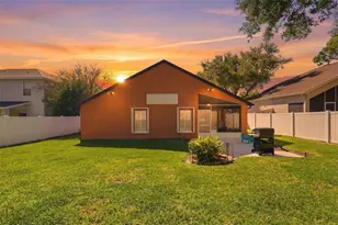 1240 Bluffs Cir, Dunedin, FL 34698 - Photo 25