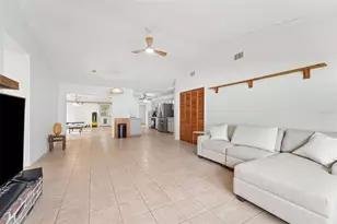 2007 Golf View Dr, Dunedin, FL 34698 - Photo 3