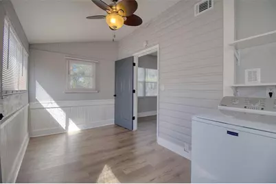 675 16th Avenue S #1, Saint Petersburg, FL 33701 - Photo 5