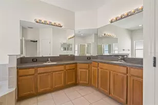 518 York Dale Dr, Ruskin, FL 33570 - Photo 13