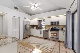 6308 N Queensway Dr, Temple Terrace, FL 33617 - Photo 11