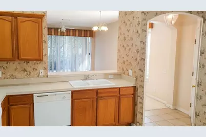 7827 66th Way N, Pinellas Park, FL 33781 - Photo 9