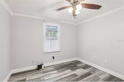 7017 Meadowlawn Drive N, Saint Petersburg, FL 33712 - Photo 15