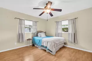 1097 Kenwood Dr, Dunedin, FL 34698 - Photo 11