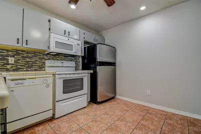 4414 Venice Drive, Land O Lakes, FL 34639 - Photo 9