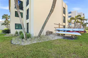 868 Bayway Blvd, Clearwater Beach, FL 33767 - Photo 39