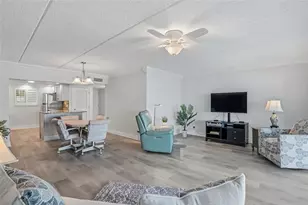 868 Bayway Blvd, Clearwater Beach, FL 33767 - Photo 15