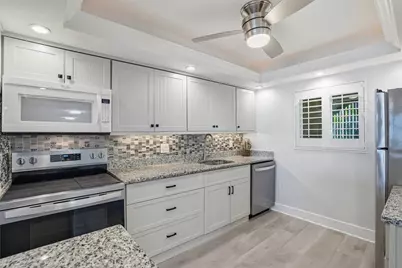 868 Bayway Boulevard #101, Clearwater Beach, FL 33767 - Photo 7