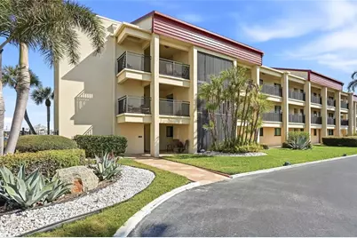 868 Bayway Boulevard #101, Clearwater Beach, FL 33767 - Photo 3